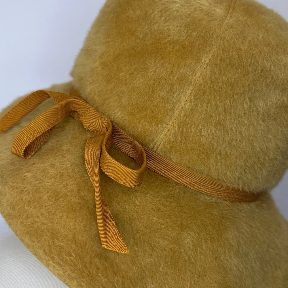 Vintage Golden Yellow Betmar Hat - Picture 6 of 17